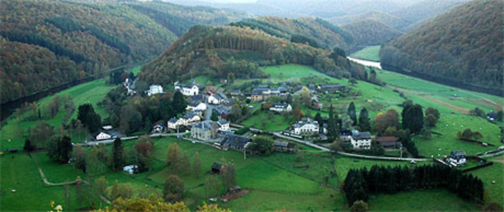 The village of Frahan encircled by the Semois