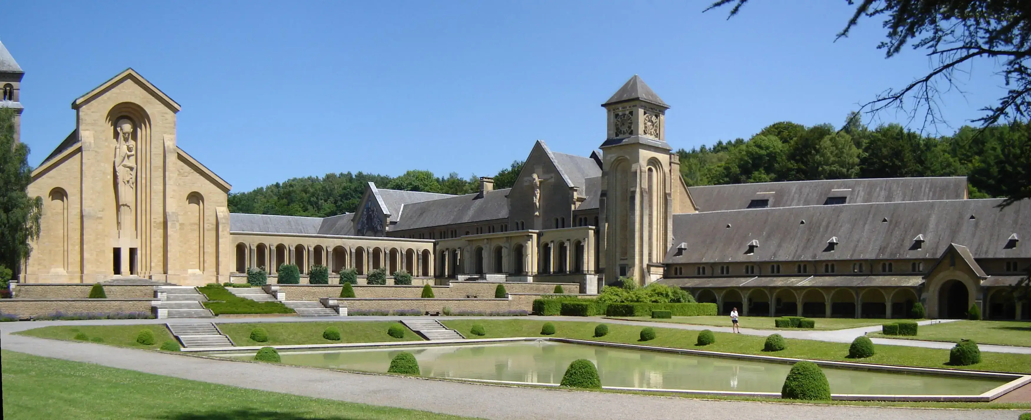 Bâtiments, cloître et jardins de l'Abbaye Notre-Dame d'Orval